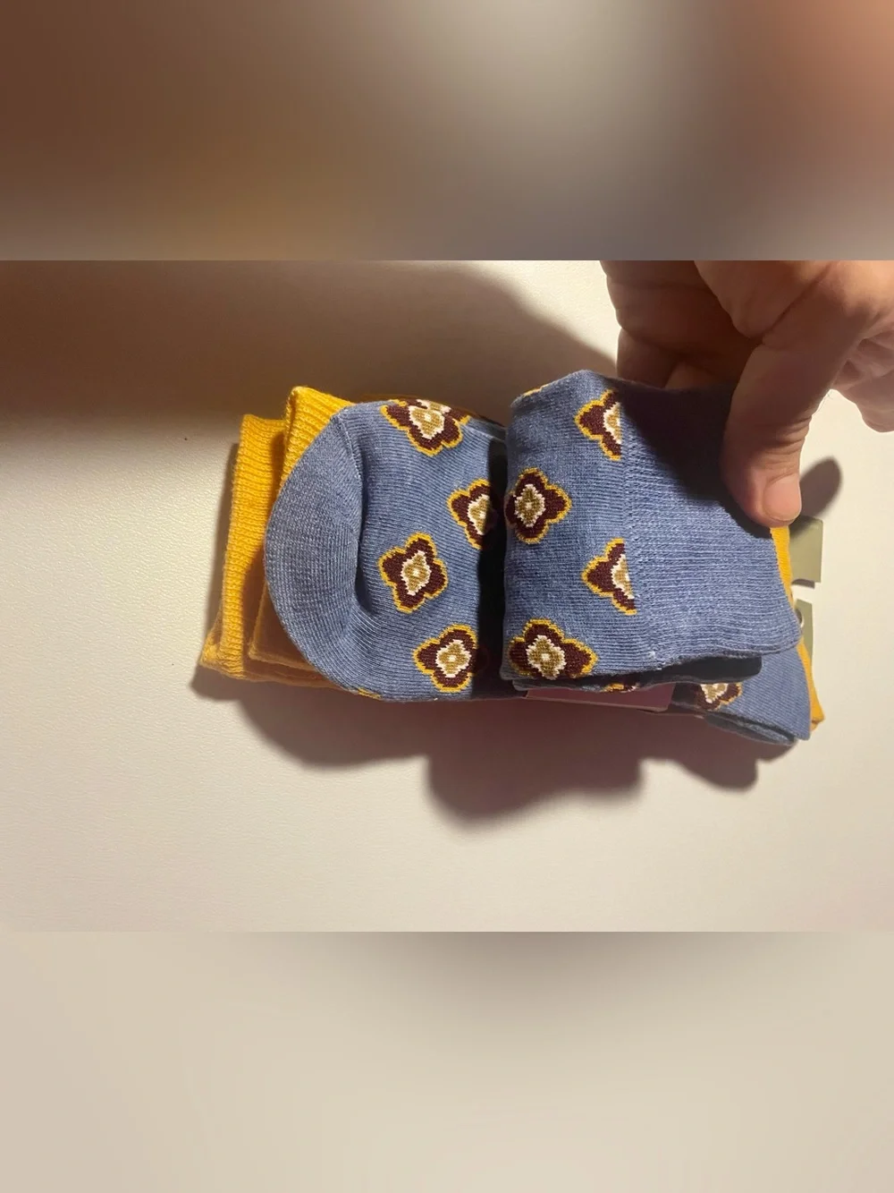 NWT Goodfellow & Co Men’s 2Pack Novelty Crew Socks Blue Medallion Gold Size 7-12
